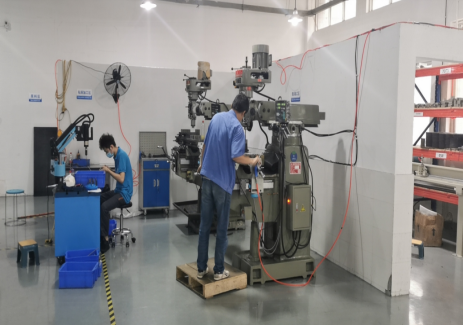 数显铣床铣削（xuē）加工